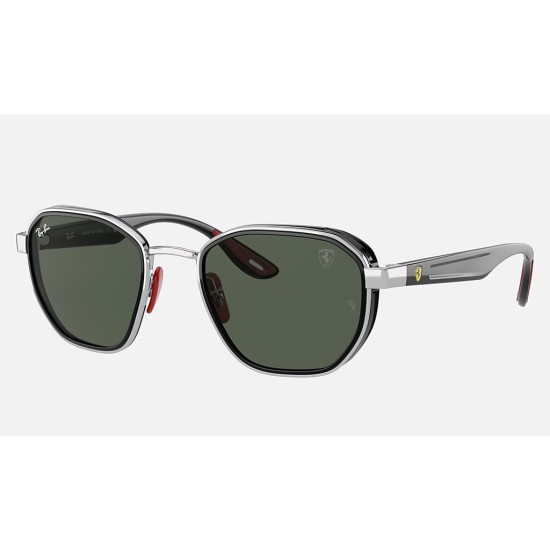 RB3674M SCUDERIA FERRARI COLLECTION
Lenses: Green Classic  +  Frame: Shiny Silver