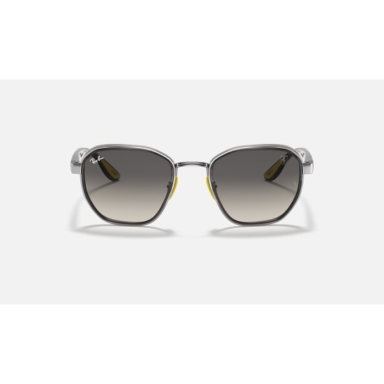 RB3674M SCUDERIA FERRARI COLLECTION
Lenses: Grey Gradient  +  Frame: Gunmetal