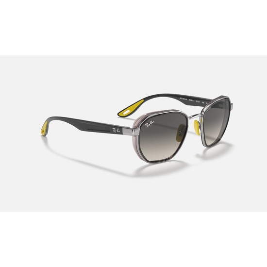 RB3674M SCUDERIA FERRARI COLLECTION
Lenses: Grey Gradient  +  Frame: Gunmetal